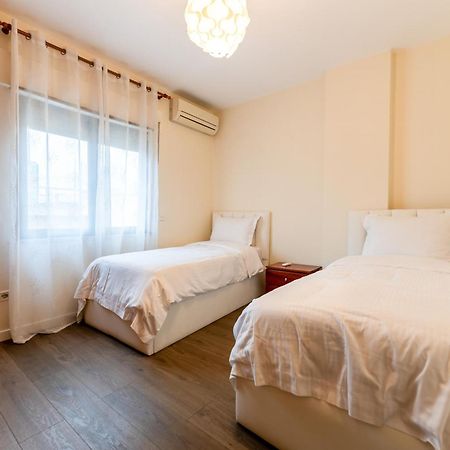 Hotel Elior Tirana Bagian luar foto