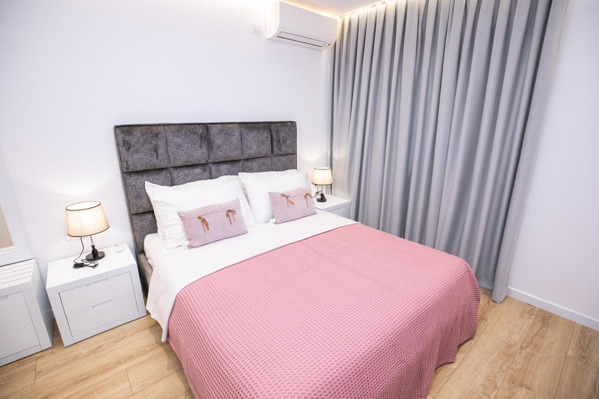 Hotel Elior Tirana Bagian luar foto