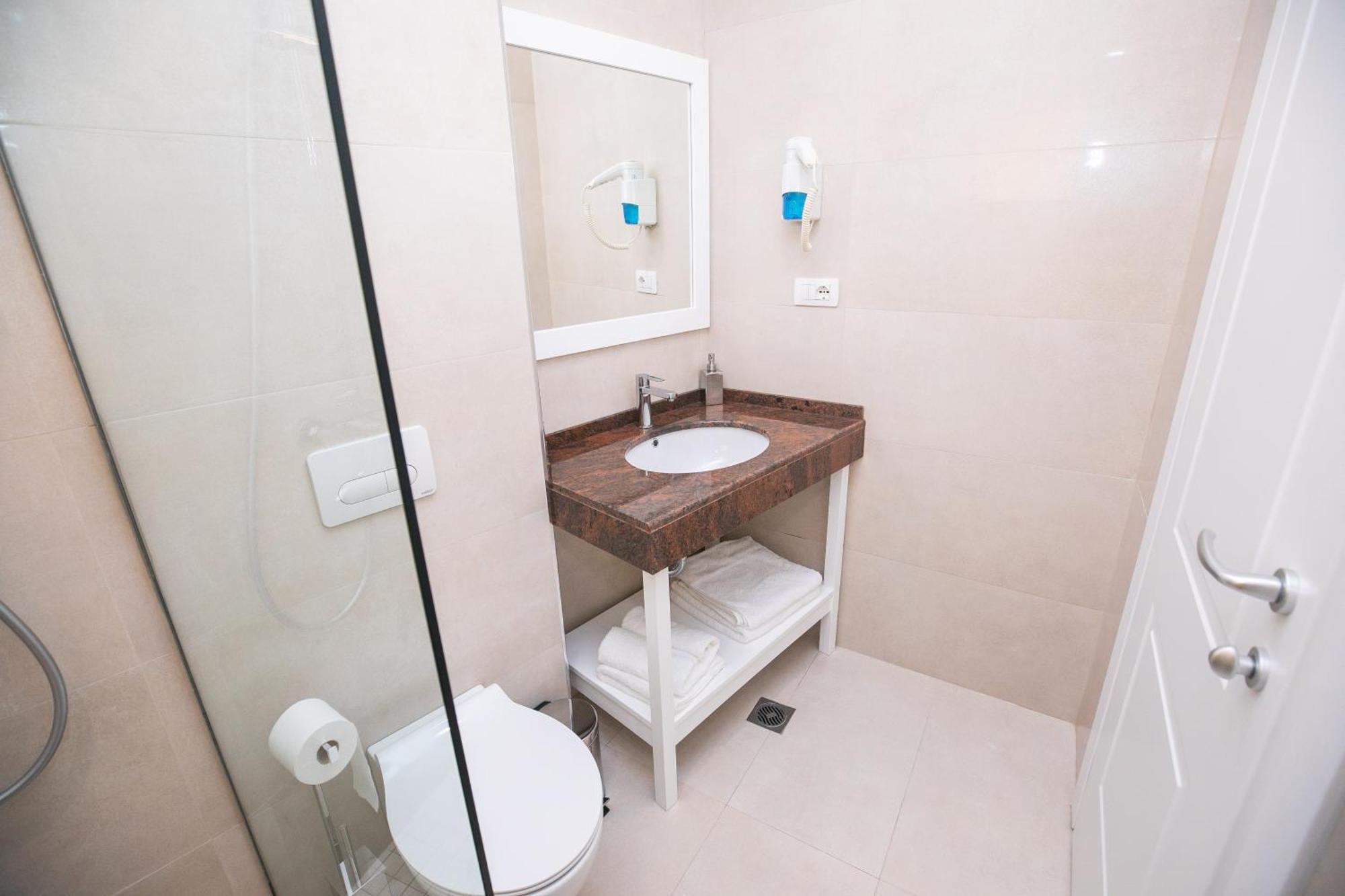 Hotel Elior Tirana Ruang foto
