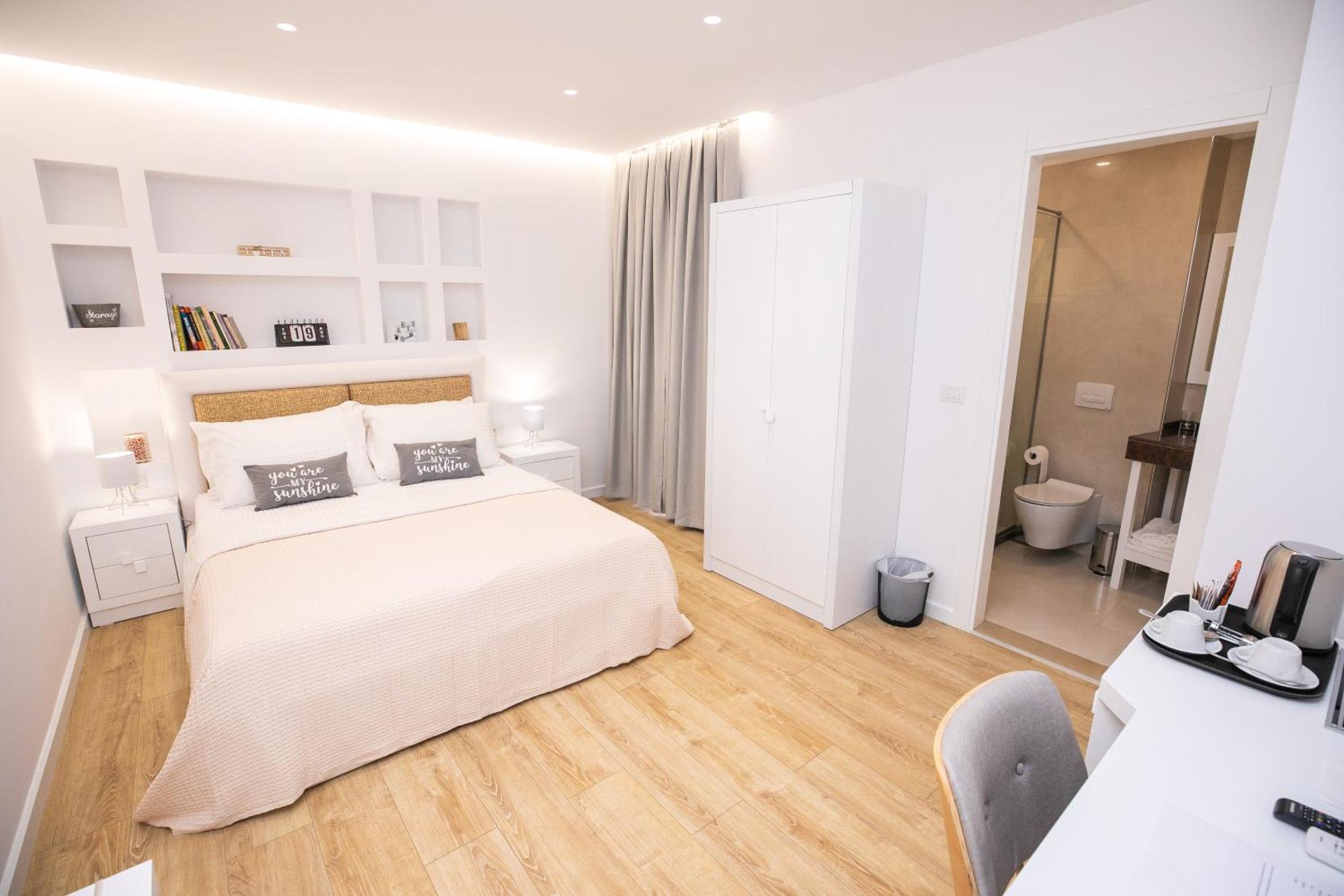 Hotel Elior Tirana Bagian luar foto